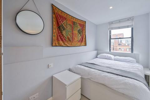 Studio to rent, Priory House, Rampayne Street, Pimlico, London, SW1V