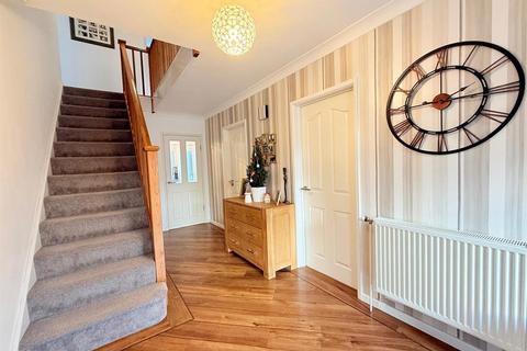 4 bedroom detached house for sale, Hazel Drive, Ferndown