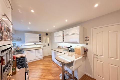 4 bedroom detached house for sale, Hazel Drive, Ferndown