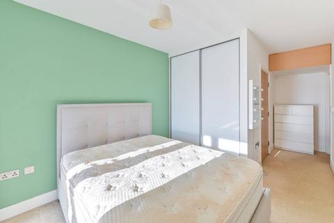 2 bedroom flat to rent, .Stockwell Park Walk, Brixton, London, SW9