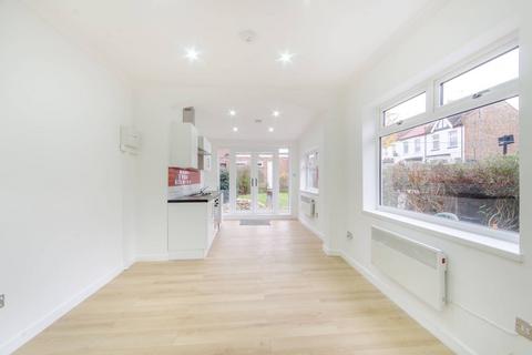 undefined, Rosslyn Crescent, Harrow, HA1