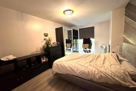 1 bedroom apartment to rent, Charcot Road, Colindale