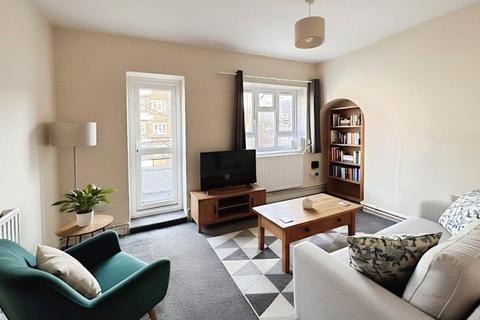 3 bedroom flat for sale, Friary Estate, London SE15