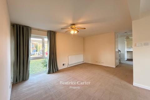 3 bedroom semi-detached house to rent, Apple Close, Brandon IP27