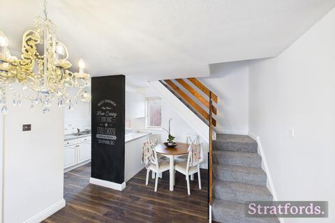 2 bedroom terraced house to rent, Sutton Court, Emerson Valley, MK4