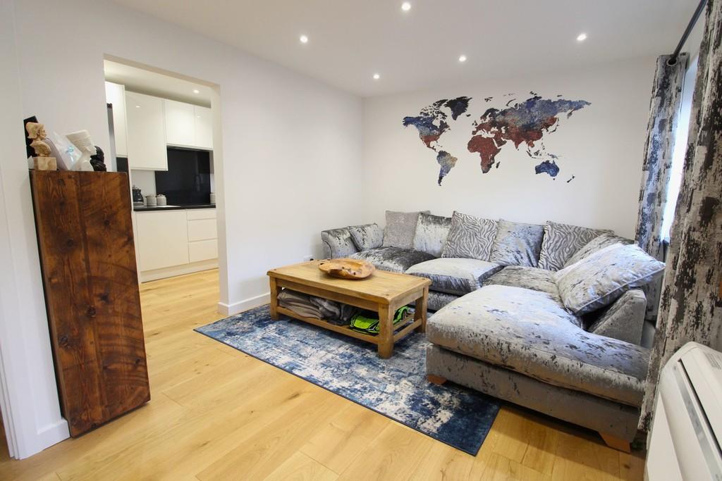 Lounge 3