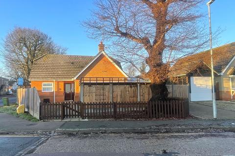 2 bedroom detached bungalow for sale, Green Lane, Tiptree
