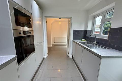 3 bedroom terraced house for sale, Cobham Road, Hounslow TW5