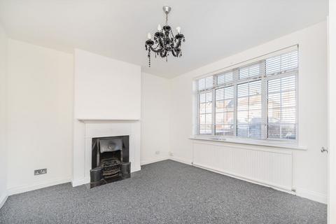 2 bedroom house to rent, Hamilton Road, Feltham TW13