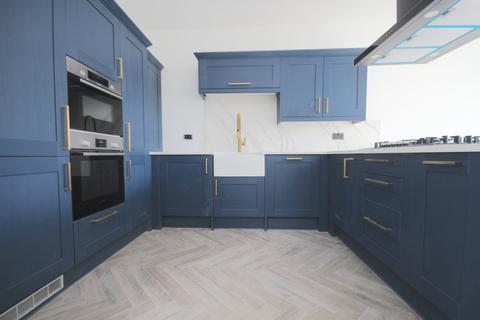 2 bedroom apartment to rent, Oakwood Apartments, London, SW16