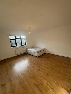 2 bedroom terraced house to rent, Sandway Road, Orpington, BR5