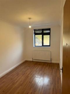 2 bedroom terraced house to rent, Sandway Road, Orpington, BR5