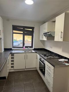2 bedroom terraced house to rent, Sandway Road, Orpington, BR5