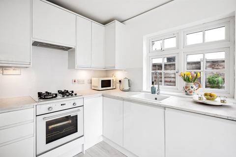 2 bedroom flat to rent, Verbena Gardens, Hammersmith, London