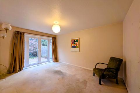 3 bedroom semi-detached house for sale, Spring Grove Crescent, Kidderminster, Worcestershire, DY11