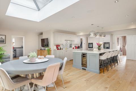 4 bedroom detached house for sale, Little Walden Road, Saffron Walden, CB10