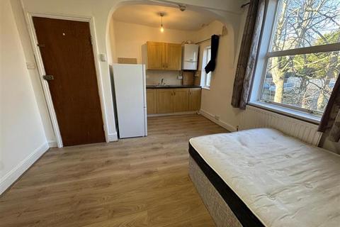 Studio to rent, 271 Stanstead Road, Honor Oak, SE23
