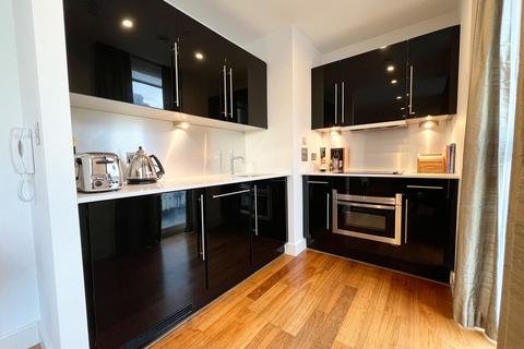1 bedroom apartment for sale, 112 The Hayes, Cardiff CF10 1BL