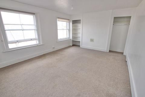 4 bedroom terraced house to rent, Wincheap, Canterbury