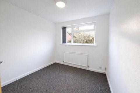 2 bedroom apartment to rent, Gordon Road, Canterbury