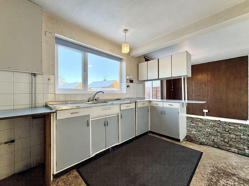 Dining kitchen