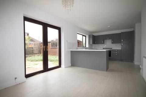 undefined, Mayfair Crescent, Waltham DN37