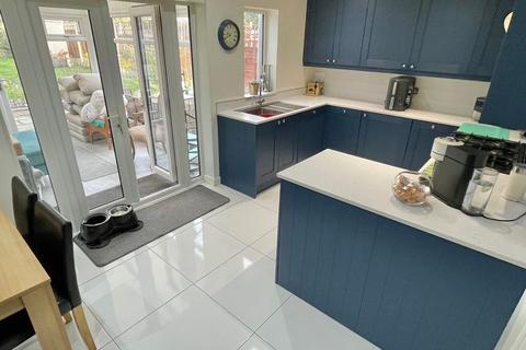 2 bedroom end of terrace house for sale, Perry Common Road, Erdington, Birmingham B23 7AE