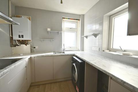 2 bedroom terraced house to rent, South Road, Bournemouth BH1