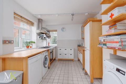 3 bedroom semi-detached house to rent, Curzon Road, Bournemouth BH1