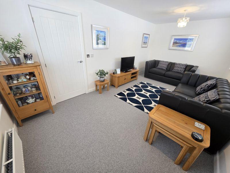 Lounge Additional