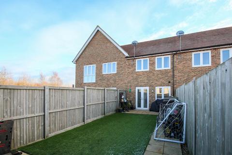 2 bedroom terraced house for sale, Hawkinge