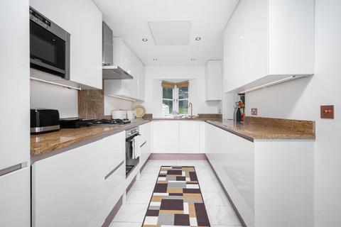 5 bedroom semi-detached house for sale, Addison Way, Hampstead Garden Suburb, NW11