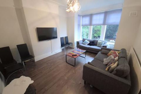 7 bedroom terraced house for sale, Estcourt Terrace, Leeds