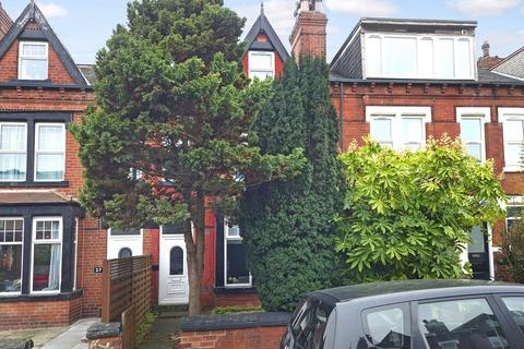 Estcourt Terrace, Leeds