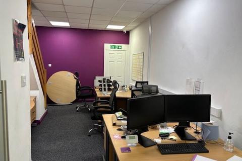 Property to rent, TO LET- 146 Yorkshire Street, Rochdale