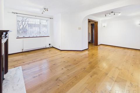 3 bedroom terraced house to rent, Woodfield Road, Crawley RH10
