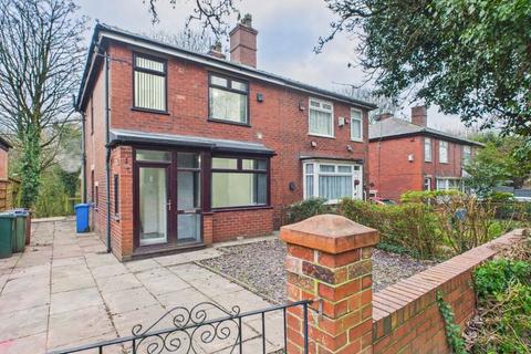 3 bedroom semi-detached house to rent, Manchester Road, Heywood