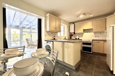 3 bedroom semi-detached house for sale, Springfield Drive, Calne SN11