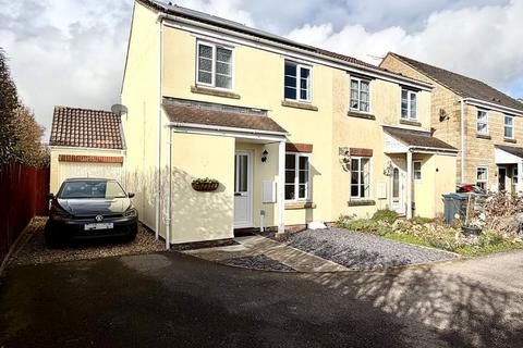 3 bedroom semi-detached house for sale, Springfield Drive, Calne SN11