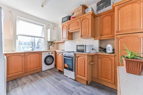 3 bedroom maisonette to rent, Clyde Road, East Croydon, Croydon, CR0