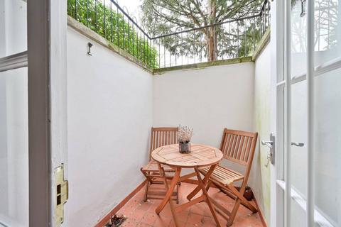 2 bedroom maisonette to rent, The Grange, Wimbledon Village, London, SW19