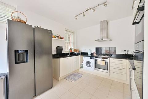 2 bedroom maisonette to rent, The Grange, Wimbledon Village, London, SW19