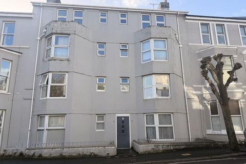1 bedroom apartment for sale, Pier Street, Plymouth Top floor Apartment located close to the Iconic Plymouth Hoe also Chain Free