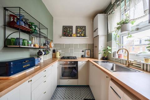 2 bedroom flat for sale, Connaught Road, Harlesden, London, NW10