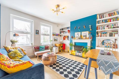 2 bedroom flat for sale, Connaught Road, Harlesden, London, NW10