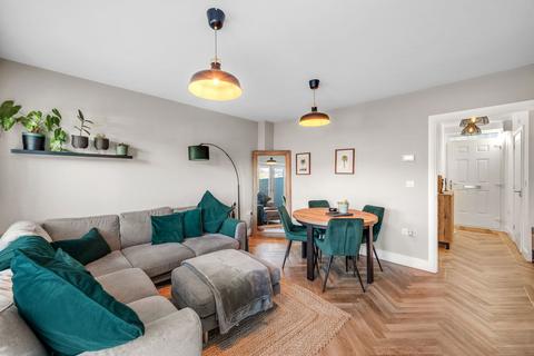 2 bedroom end of terrace house for sale, Sycamore Road, Pontypool NP4