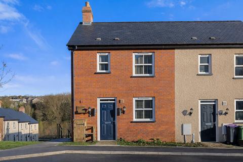 2 bedroom end of terrace house for sale, Sycamore Road, Pontypool NP4