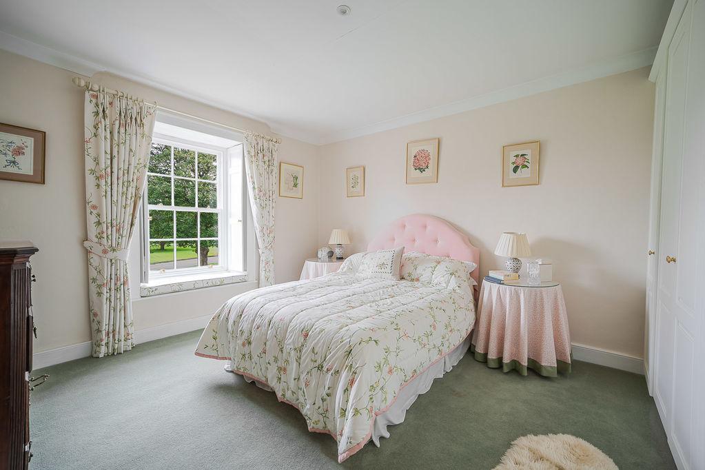 Guest bedroom