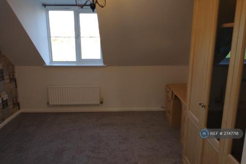 3 bedroom terraced house to rent, Beaumont Way, Hampton Hargate, Peterborough, PE7