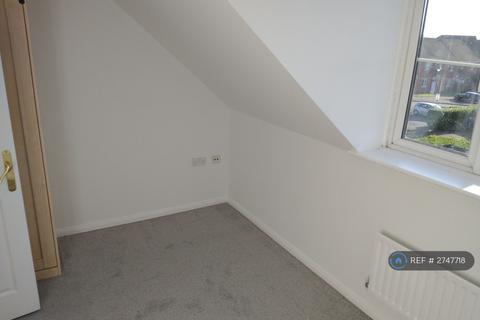 3 bedroom terraced house to rent, Beaumont Way, Hampton Hargate, Peterborough, PE7